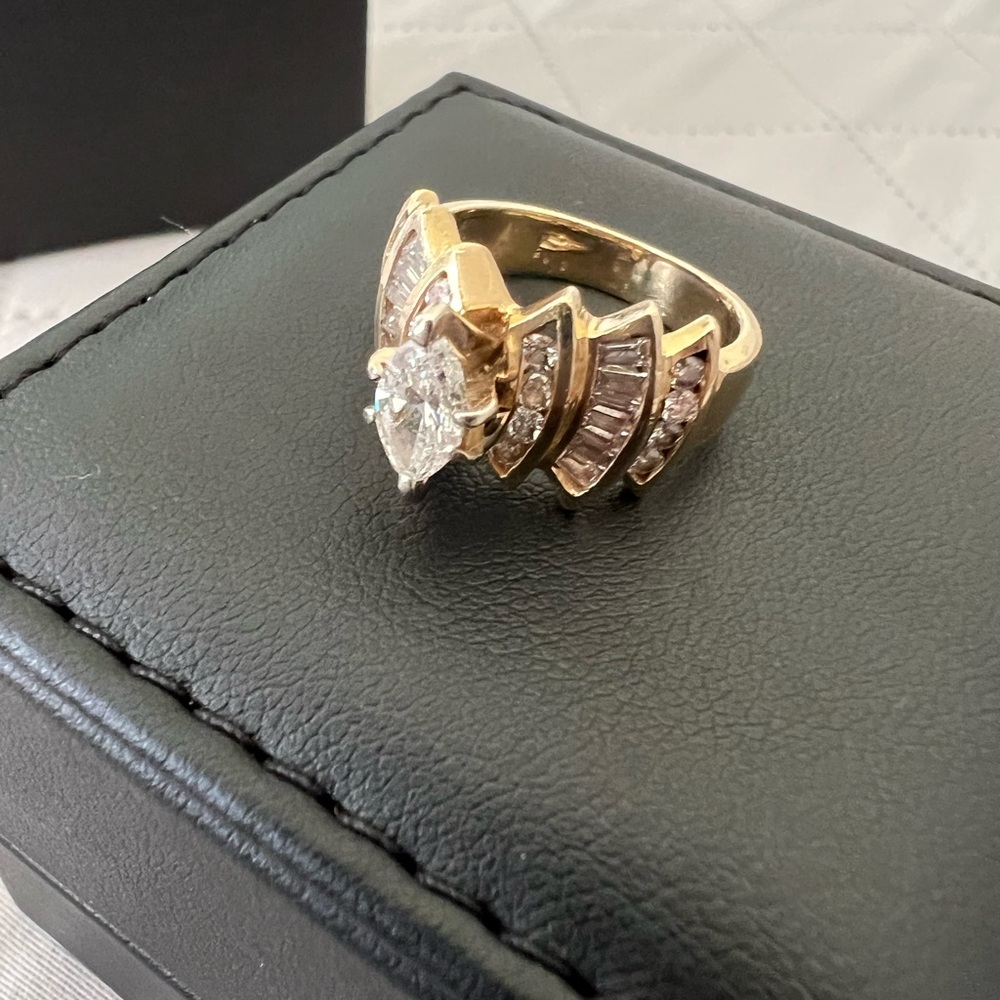 Yellow gold diamonds ring with 3 tears on each side. Diamond 1.50 ctw Bow - Picture 12 of 17